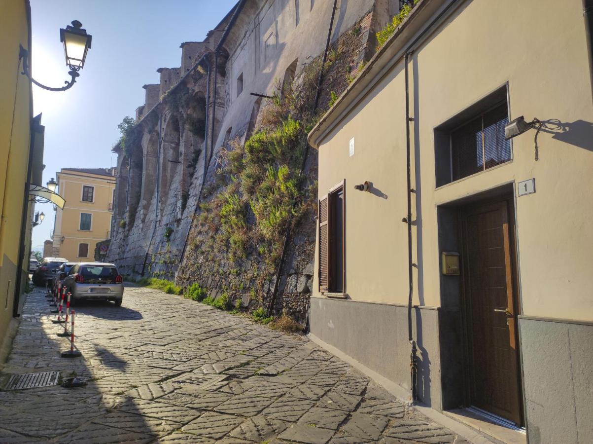 Appartamento La Rampa Benevento Luaran gambar